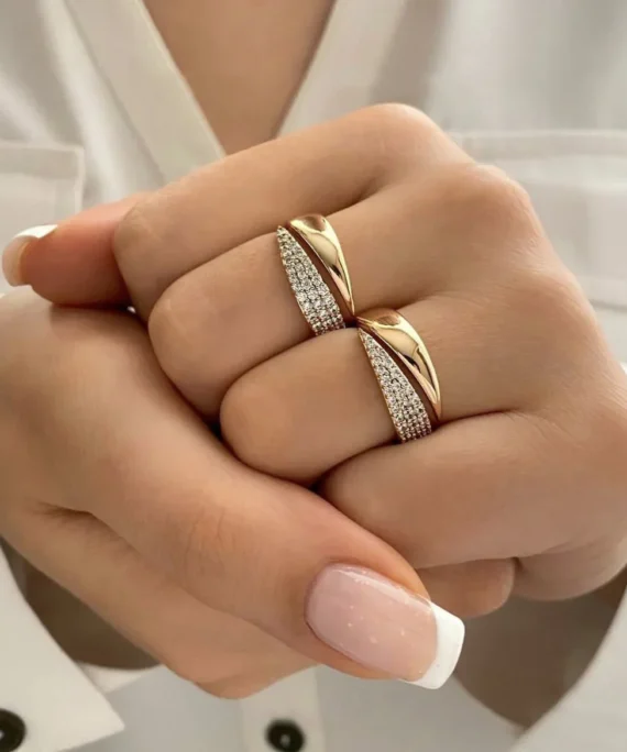 Elegant multi-layer ring